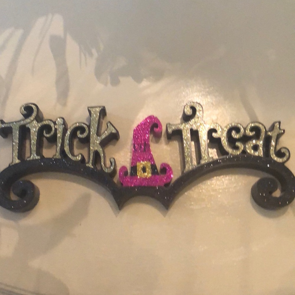Trick or Treat glitter sign